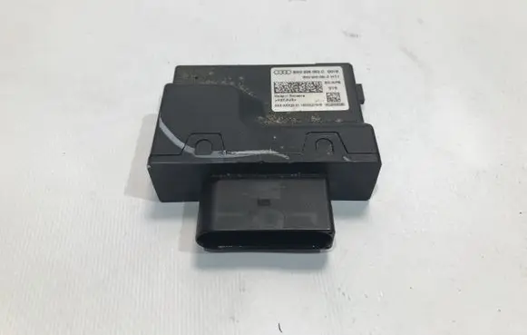 Audi A4 S4 B9 Fuel pump relay 8W0906093C