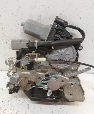 Chrysler Town & Country V Tailgate/trunk/boot lock/catch/latch A81613106U
