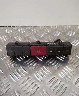 Traction control (ASR) switch