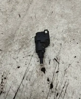 Volkswagen Polo IV 9N3 Brake pedal sensor switch 6Q0945511