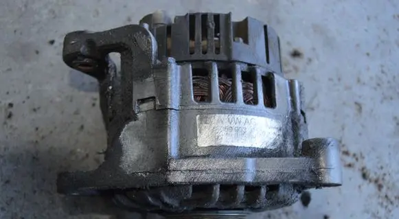 Volkswagen PASSAT B5.5 Generator/alternator
