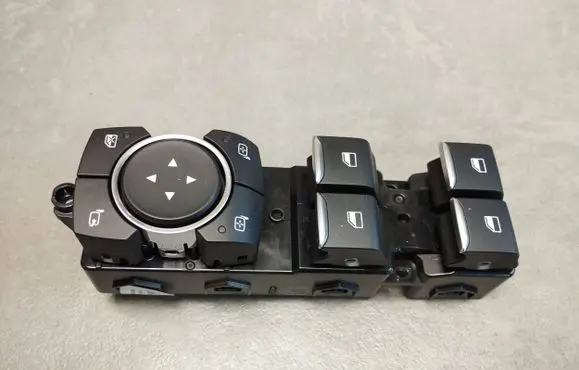 Volkswagen Amarok II Electric window control switch N1XB14A564AA