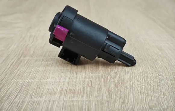 Audi A6 S6 C7 4G Brake pedal sensor switch 4F0945459B