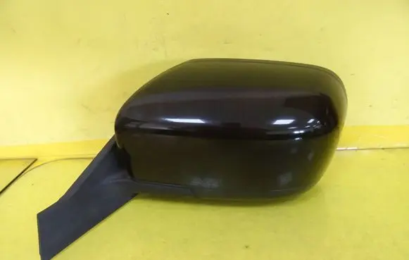 Mazda 5 Front door electric wing mirror 