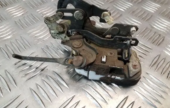Hyundai Galloper Rear door lock
