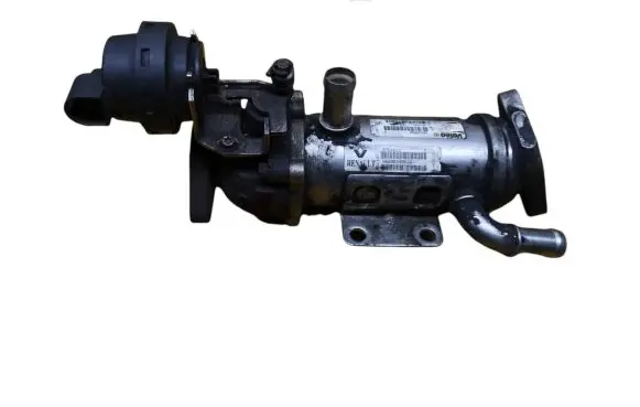 Renault Trafic II (X83) EGR valve cooler 8200611709 H8200340616