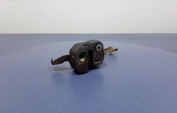 Mercedes-Benz Vito Viano W638 Front door lock 0007201335