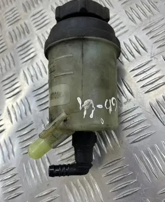 Opel Astra J Power steering fluid tank/reservoir 3R700