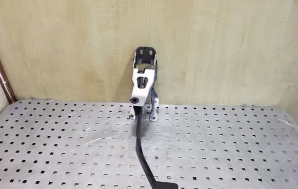 Brake pedal