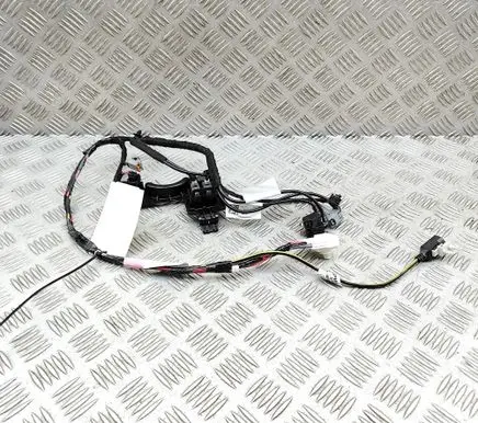 Tesla Model X USB socket connector 104753600C 104727701B