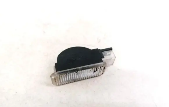 Volkswagen PASSAT B5.5 Other interior light 3b0947415b