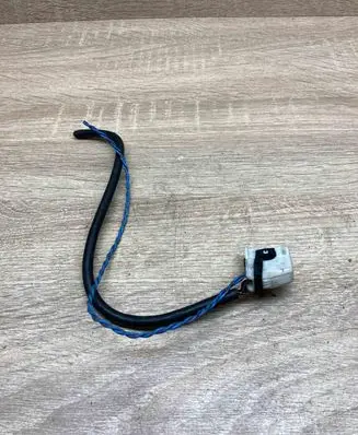 BMW 3 E46 Plug wire 8364656