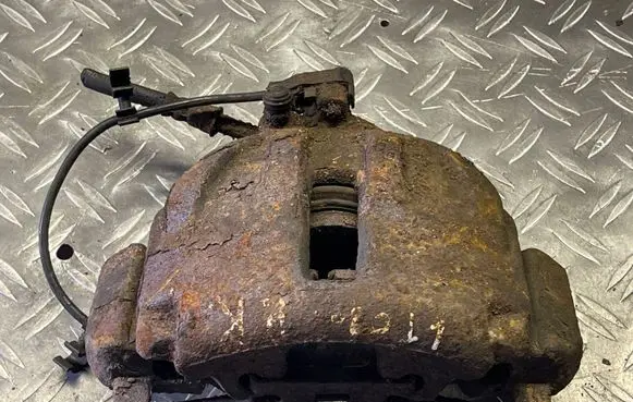 Volkswagen II LT Front brake caliper