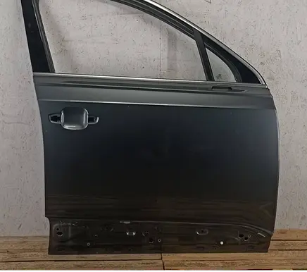 Audi Q7 4M Front door