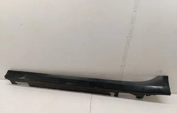 BMW 2 F44 Sill 7461381