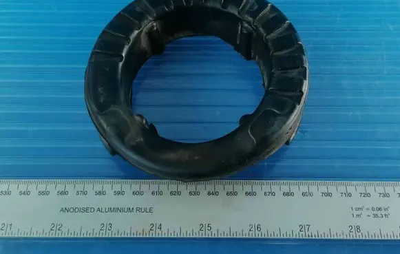 Hyundai i20 (PB PBT) Coil spring mount 353311J000