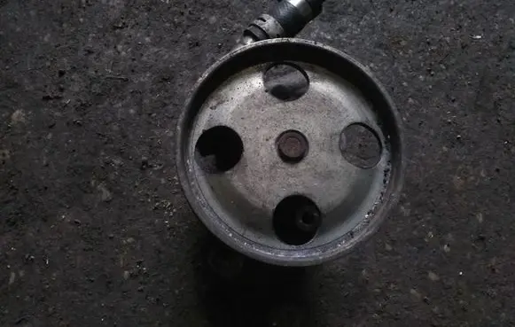 Ford Fiesta Power steering pump 2S6C3A696DC
