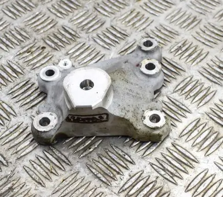 Porsche Macan (95B) Engine mounting bracket 94611521131