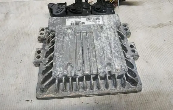 Renault Megane III Engine control unit/module ECU 237100777r
