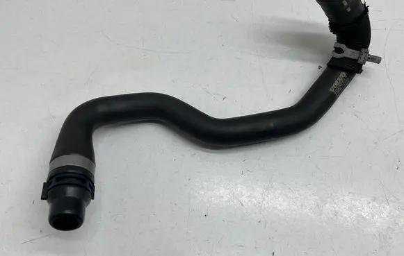Volvo S60 Engine coolant pipe/hose 32252517