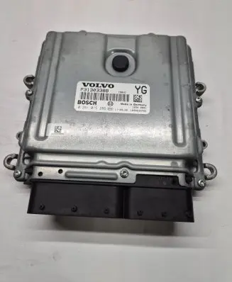Volvo V70 Engine control unit/module P31303388 1039S33755 0281015286