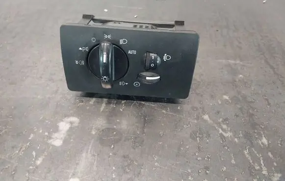 Light switch