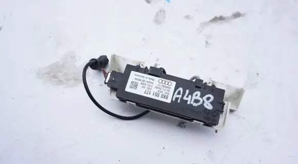 Audi A4 S4 B8 8K Sensor 8K0951177