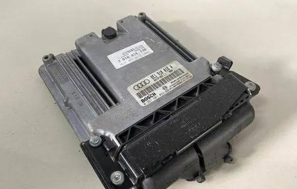Audi A4 S4 B6 8E 8H Engine control unit/module 8E1910018A 8E1910018E