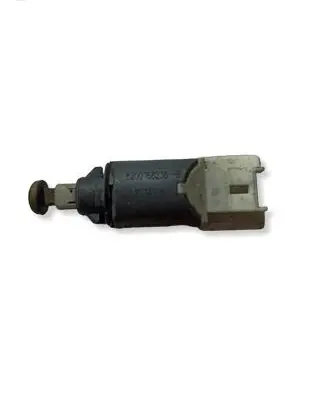 Renault Scenic II - Grand scenic II Brake pedal sensor switch 8200168238 8141H