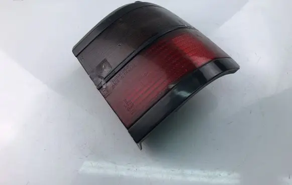 Volkswagen PASSAT B5 Rear/tail lights 333945112