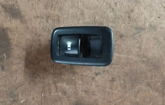 Chrysler Town u0026 Country V Electric sliding door switch 68065088AB