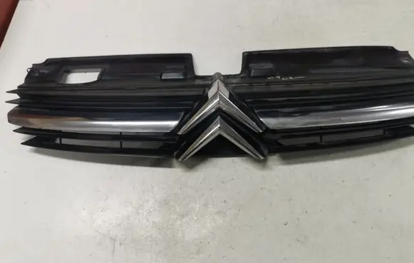 Citroen C5 Front bumper upper radiator grill 9636751980 28857M
