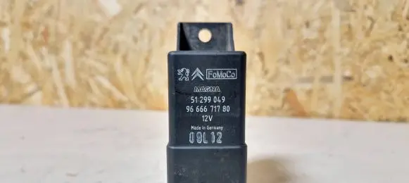 Volvo V70 Glow plug pre-heat relay 51299049