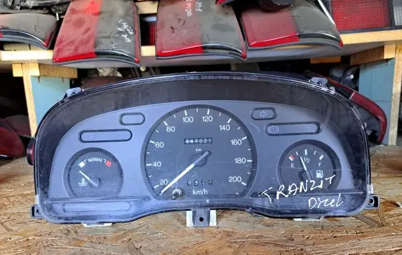 Ford Transit Speedometer (instrument cluster) 95VB10849AD 95VP10C956CA