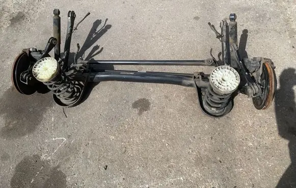 Volkswagen Caddy Rear axle beam
