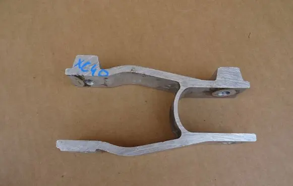 Volvo XC40 Engine mount bracket 32222107 8888767631