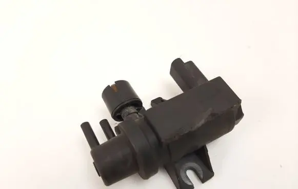Valve vacuum