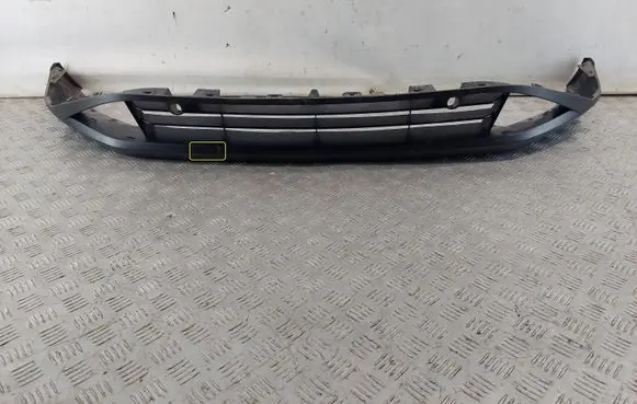 Nissan Qashqai J12 Front bumper lip 620266UA0A