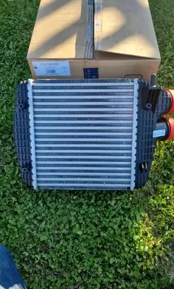Maserati Ghibli Intercooler radiator 670109550