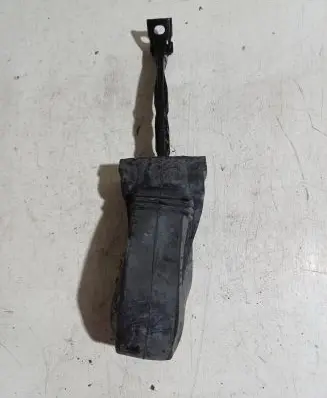 Volkswagen Touareg II Front door check strap stopper 7P0837249