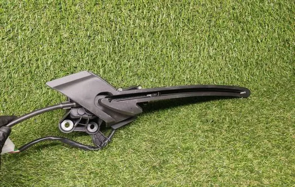 Mercedes-Benz E W212 Curtain motor A2128202942