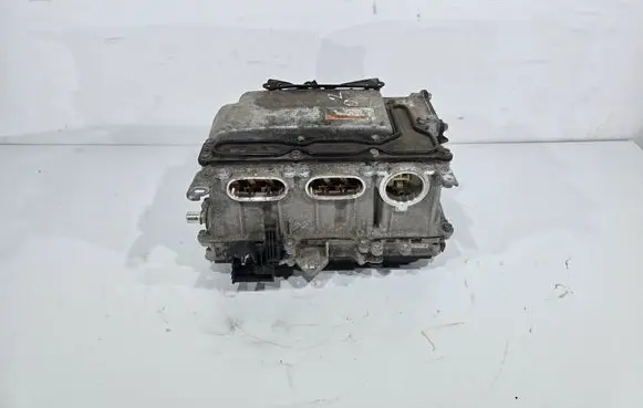 Lexus CT 200H Voltage converter inverter G920076040