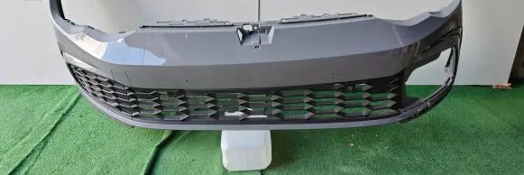 Volkswagen Golf VIII Front bumper 5h0807221