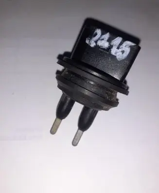 Audi A6 S6 C6 4F Windshield washer fluid level sensor 7M0919376