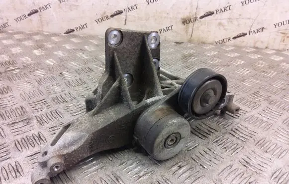 Fiat 500 Generator/alternator bracket 