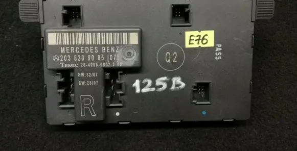 Mercedes-Benz CLC CL203 Door control unit/module 2038209085