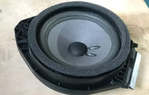 Opel Insignia A Front door speaker 20913132