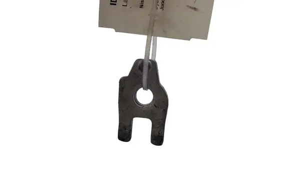 Nissan Qashqai Fuel Injector clamp holder