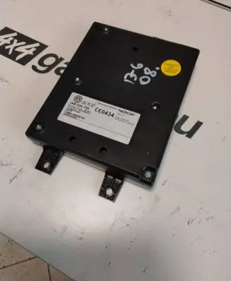 Volkswagen PASSAT B6 Bluetooth control unit module 1K8035730