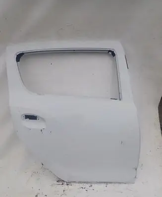 Dacia Sandero Rear door